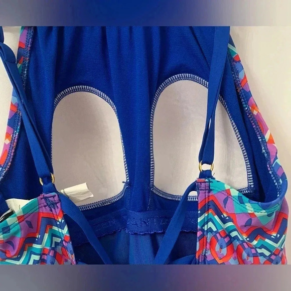 Women’s JANTZEN FARAH One Piece Crisscross Shirred Sides Swimsuit Size 8 EUC - Picture 6 of 9